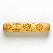 Load image into Gallery viewer, MKM Big Hand Roller Snowflakes BHR-33