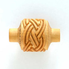 Load image into Gallery viewer, MKM Medium Handle Braid RM-002