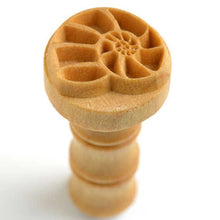 Load image into Gallery viewer, MKM Medium Round Stamp Nautilus SCM-021