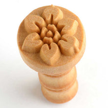 Load image into Gallery viewer, MKM Medium Beautiful Flower Stamp SCM-045