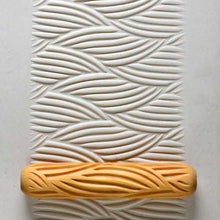 Load image into Gallery viewer, MKM Big Hand Roller Big Woven BHR-11