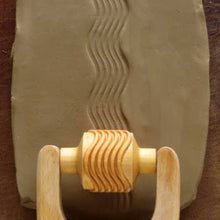 Load image into Gallery viewer, MKM Medium Handle Roller Wavy Lines RM-017