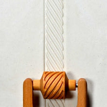 Load image into Gallery viewer, MKM Medium Handle Roller Big Rope Narrow Strands RM-040