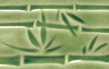 Load image into Gallery viewer, True Celadon 35404G Potter's Choice Cone 5 Glaze (Pint) Amaco PC-40