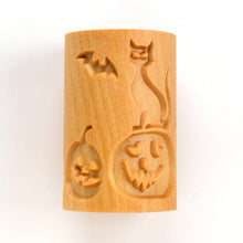 Load image into Gallery viewer, MKM Large Handle Roller Halloween Pumpkin Patch RL-054