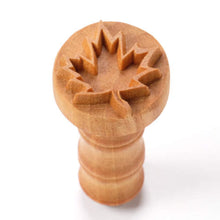 Load image into Gallery viewer, MKM Medium Round Stamp Maple Leaf Outline SCM-054