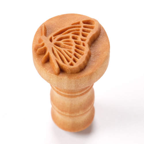 MKM Medium Round Stamp Resting Butterfly SCM-284