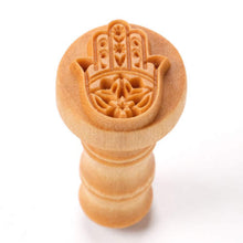 Load image into Gallery viewer, MKM Medium Round Stamp Hamsa SCM-292