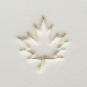 MKM Medium Round Stamp Maple Leaf Outline SCM-054