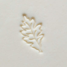 Load image into Gallery viewer, MKM Medium Round Stamp Oak Leaf Outline SCM-266