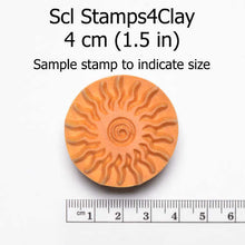 Load image into Gallery viewer, MKM Large Round Stamp Oak Leaf SCL-127