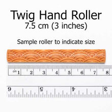 Load image into Gallery viewer, MKM Twig Roller Daisy TW-043