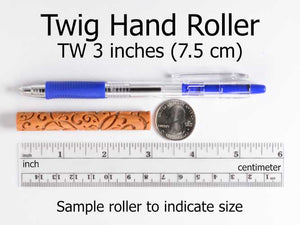 MKM Twig Roller Paw Prints TW-030