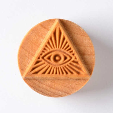 MKM Large Round Stamp Pyramid Eye SCL-016