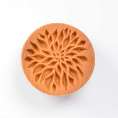 MKM Large Round Stamp Dahlia SCL-037