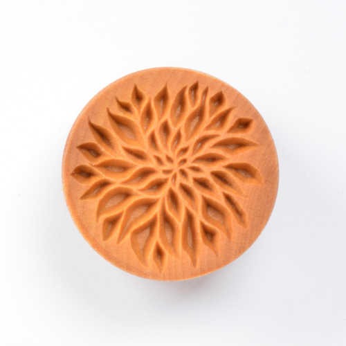 MKM Large Round Stamp Dahlia SCL-037