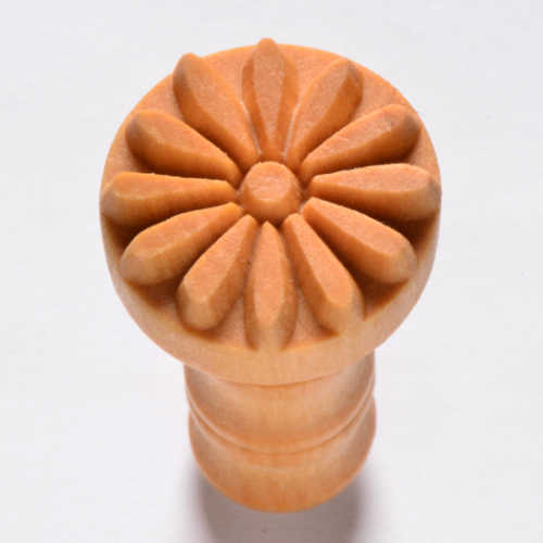 MKM Medium Round Stamp Flower Stamp SCM-004