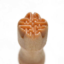 Load image into Gallery viewer, MKM Mini Round Stamp Celtic SMR-020