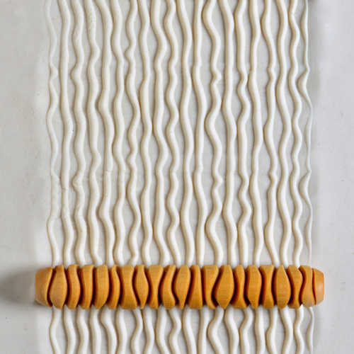 MKM Hand Roller Vertical Lines HR-02