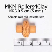 Load image into Gallery viewer, MKM MRS-012 Roller 0.5cm Daisy