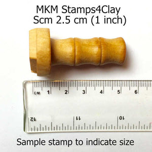 MKM Medium Round Stamp Feather SCM-155
